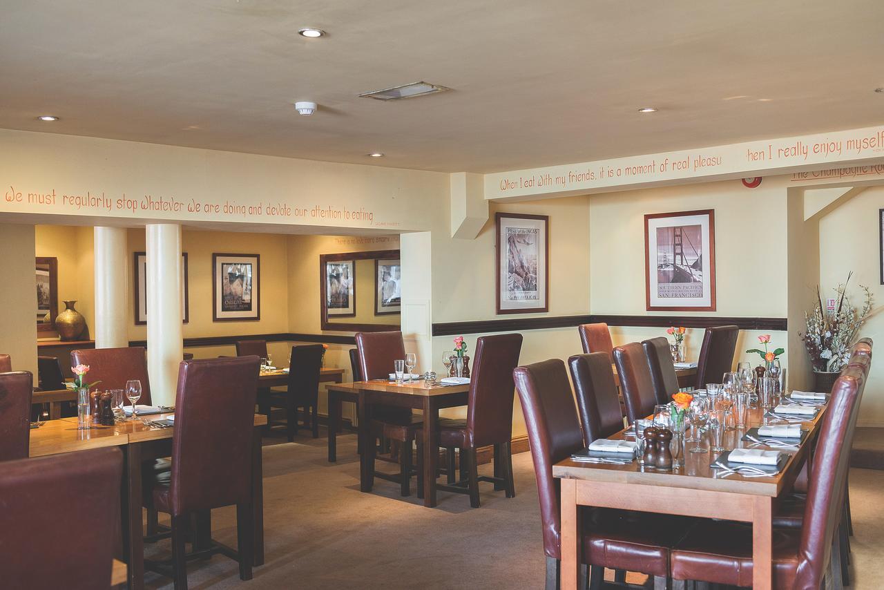فندق Rose And Crown Yealmpton المظهر الخارجي الصورة